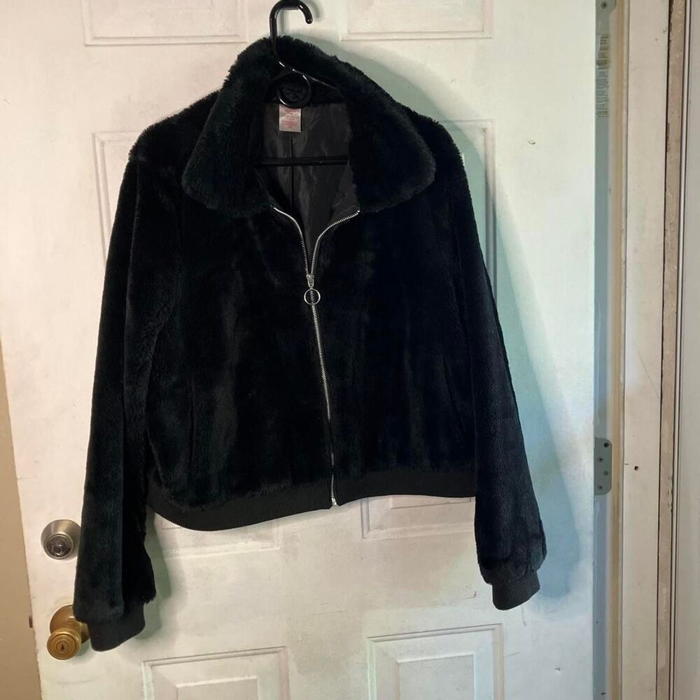 No-boundaries Women's Black Jacket